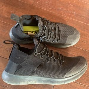 Nike free running shoes 7 black